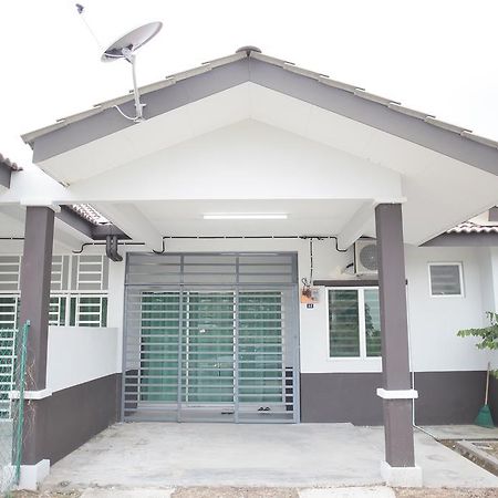 Arau Idaman Homestay Eksteriør billede